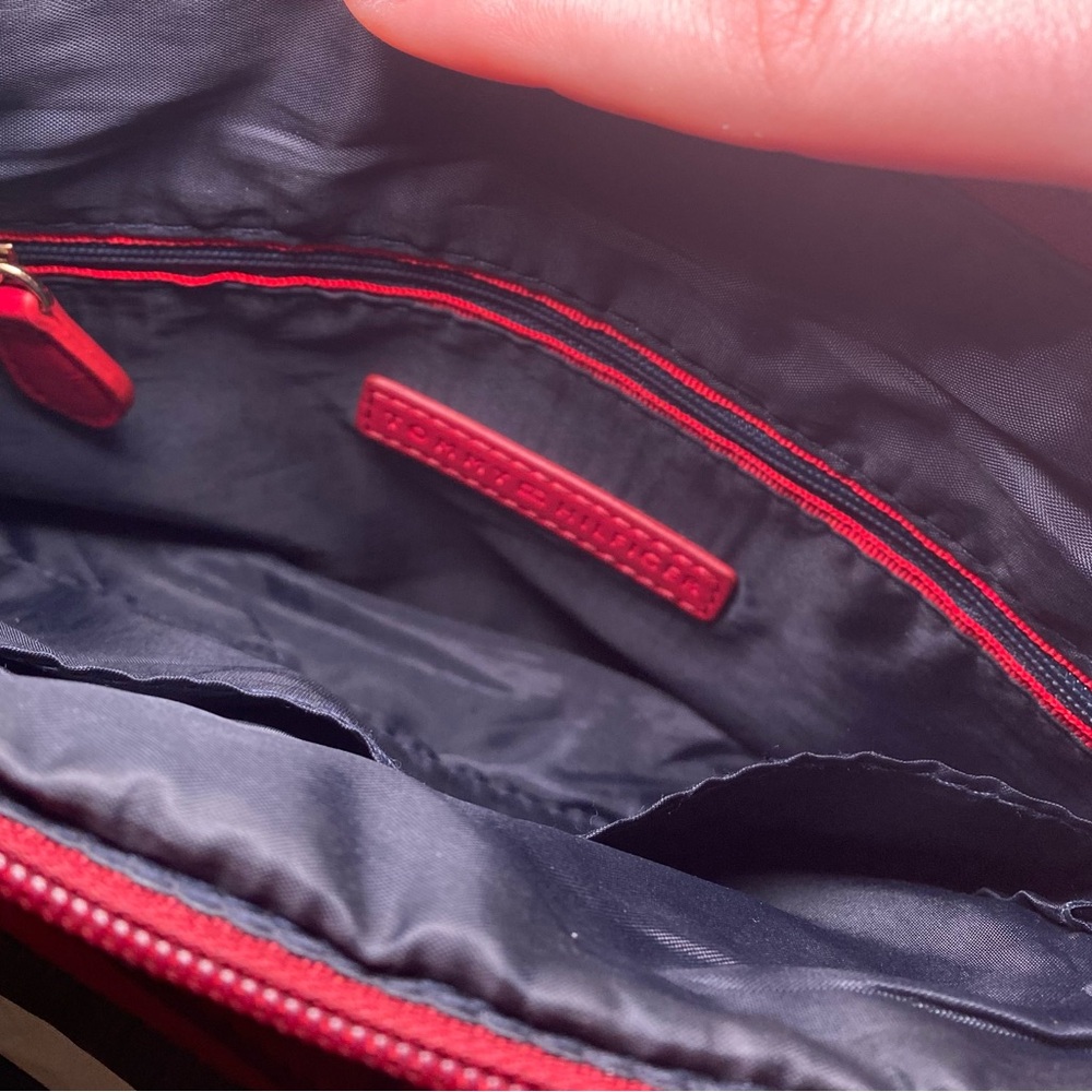 NWOT Tommy Hilfiger Red Crossbody Bag - Picture 5 of 5